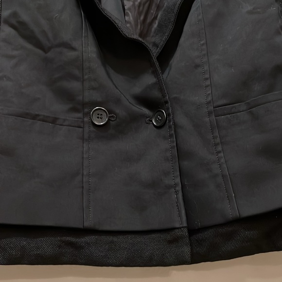 ANN TAYLOR - 10 WOMENS BLACK LINED TWO BUTTON CLOSURE POCKET FRONT BLAZER EUC - Picture 9 of 13